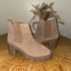 Women's Tan Ankle Boots
